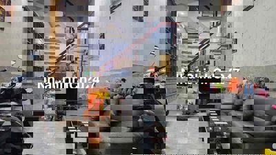 BÁN NHÀ GẦN MẶT TIỀN - PHỪỜNG11 - TÂN BÌNH - GẦN BỆNH VIỆN THỐNG NHẤT