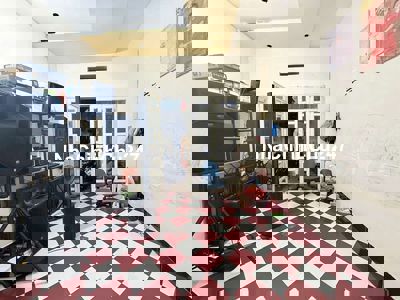 Chính chủ bán hh50tr gửi ace