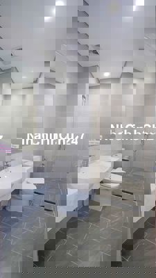 chính chủ gưir bán căn hộ THE BEVERLY SOLARI