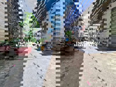 HẺM Ô TÔ TẢI CHỦ NGỘP BANK CẦN BÁN GẤP