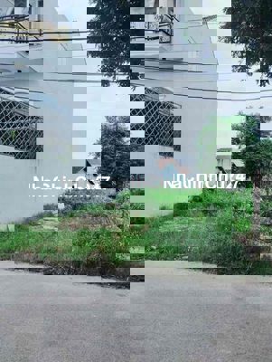 Chính chủ ở Phú Giáo bán gấp lô đất 250m2 ngay UBNN An Linh