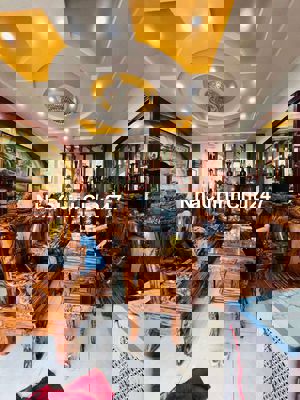 Bán nhà 2 tầng mặt tiền đường số 6 , dt : 5 × 20 .giá 6 tỷ 500 tl