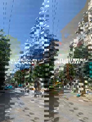 Nhà nguyên căn 4x20 đúc 1T2Lst vừa ở vừa kd tốt