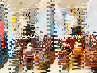 Tôi chính chủ bán nhà mặt phố Trịnh Đình Cửu, hai mặt tiền