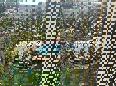 Chủ nhà bán gấp căn 1n+ view bể bơi toà I1