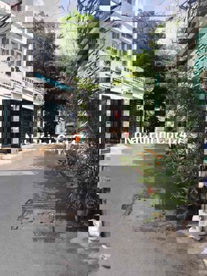 BÁN NHÀ - Vincom Thủ Đức vào cửa - 750m, thông ra Hoàng Diệu 2 - 800m