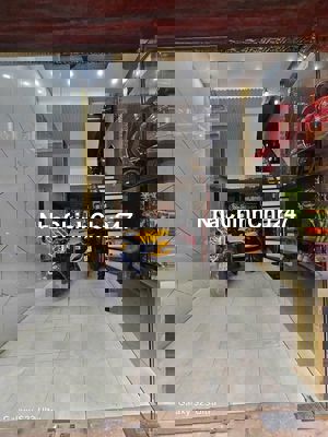 Chính chủ bán nhà ngõ 99 Nguyễn Chí Thanh, ô tô tránh