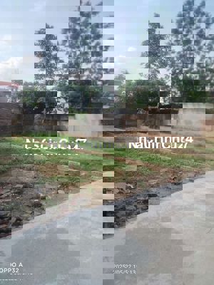 CHÍNH CHỦ CẦN TIỀN BÁN LÔ ĐẤT DT 96M .MT 6M..BABS KÍNH 1KM LÀ KCN