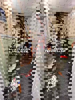 Bán nhà 22m2 - 2 tầng - Trường Chinh P13 Tân Bình - Nhỉnh 2,x tỷ