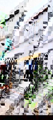 💥💥BÁN NHÀ Q4 KÈO THƠM KHU DÂN CƯ HIỆN HỮU KHÔNG LO GIẢI TỎA GẦN CHỢ