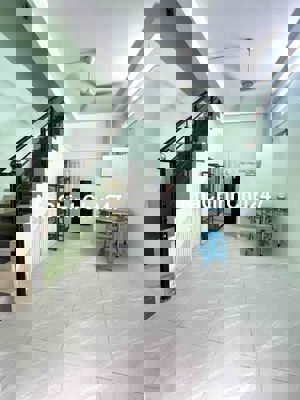 CC VỪA GỬI BÁN NHÀ 4 TẦNG NGAY CMT8 QUẬN 10 - SỔ HỒNG RIÊNG CHÍNH CHỦ