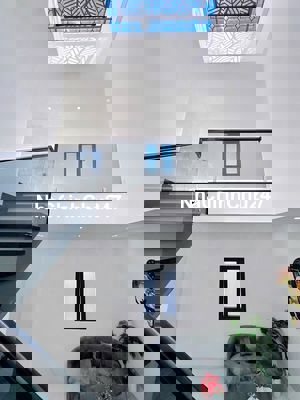 CHÍNH CHỦ KẸT TIỀN BÁN NHÀ TP THỦ ĐỨC 2 TỎI 1/70M2