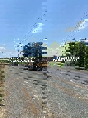 Cần bán đất gấp đất mặt tiền chủ ngộp lắm rồi a chị ơi