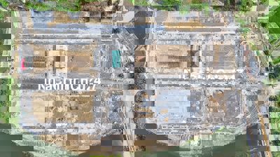 Với giá 600tr sở hữu lô đất view hồ, đường 20m thị trấn ChiNê Lạc Thủy