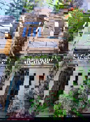 Nhà 4 tầng 53m² Sát mặt tiền Phan Văn Trị P.10 Chính chủ tiện cải tạo