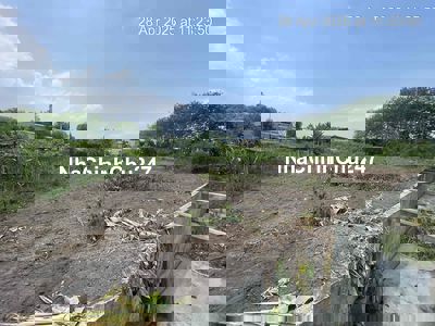 kẹt tiền nên cần bán đất