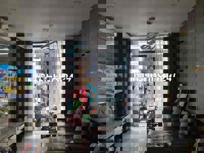 Chủ kẹt tiền cần bán căn hộ 65m2 mặt tiền tạ quang bửu