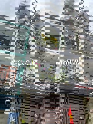 BÁN NHÀ 1 SẸC ĐƯỜNG CHÍNH 4M X 18M GIÁ 5.6 TỶ