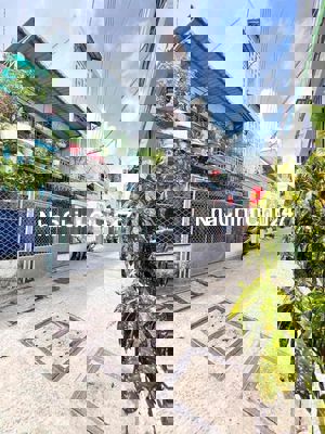 CHỦ GỬI NHÀ 2 LẦU HẺM 138 TRẦN HƯNG ĐẠO, Ô TÔ TỚI NHÀ