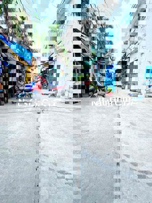 bán nhà chính chủ 64m vuông 01 sẹc chiến lược hẻm 7m