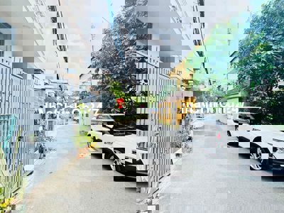 Cần Tiền Bán Đất Đường 20 Khu Gigamall Thủ Đức giá 13.5 TL