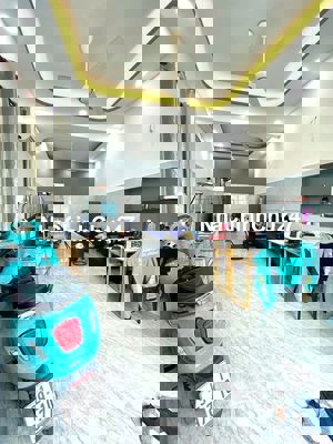 Chính chủ bán gấp nhà KDC Xuyên Á - 350tr - 4x10 - trệt + lầu