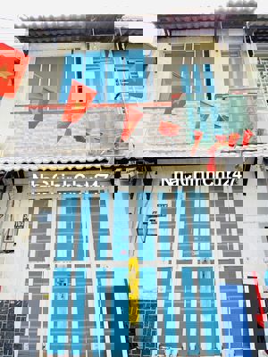 Chính chủ gửi bán nhà 1 lầu hẻm xe tải