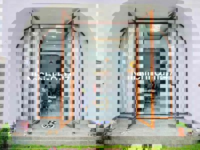 Chính chủ cần bán nhà cấp 4 thiết kế hiện đại ở ngày trung tâm TP TDM