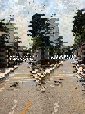 HÀNG HIẾM NHẤT NĂM . Đất Mặt Tiền đường số 8 Linh TRung