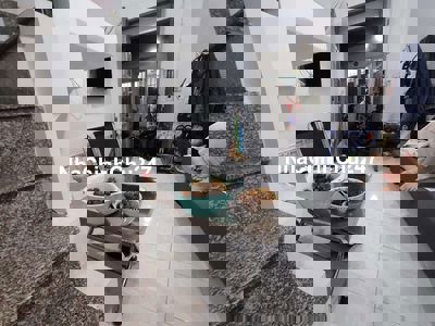 NHÀ 3 TẦNG MỚI ĐẸP – SỔ RIÊNG, ko QH – CHỈ 2.4 TỶ - LINH ĐÔNG