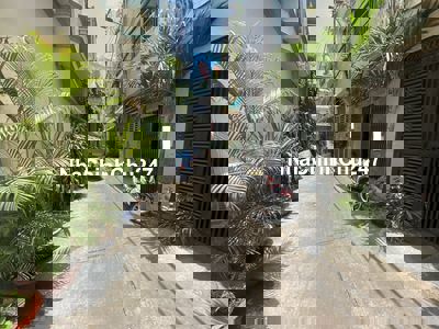 Bán nhà 2 tầng (4.3x17.5) HXH 5m Ngay chợ Hoàng Hoa Thám, nhà ga T3