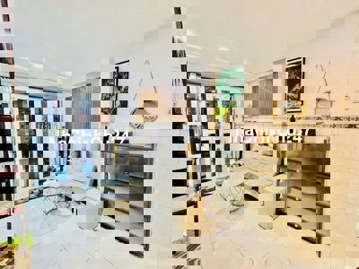 Chính chủ cần bán gấp nhà ngay châncầu Thanh Đa 20m2 nội th đẹp 2.x tỉ