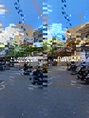 Chính chủ bán nhà 2 tầng Lê Quang Định Bình Thạnh 45m2_4 ngủ_5.5 tỉ TL