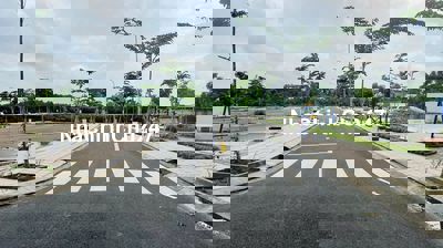 chủ cần bán nhanh lô đất 100m2, sổ sẵn, thổ cư 100%, đường nhựa 13m