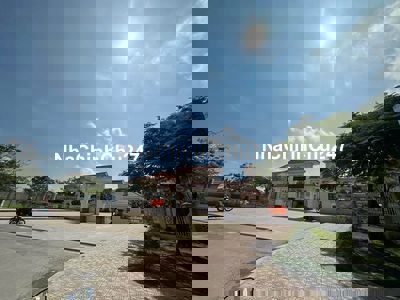 Chủ ngộp ngân hàng cần ra nhanh lô 160m2 (17triệu/m2) sát Vinhomes