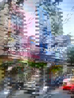 Chủ kẹt tiền cần bán gấp căn nhà 4, tầng này gấp.đuong Nguyễn Hoàng ĐN