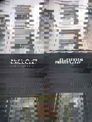 Nhà 3 Tầng Đường 3 tháng 2 P2 Quận 11 Chính chủ .Giá chỉ 3,950 tye Tl