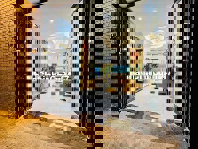 Hoa khôi Kim Ngưu tìm chủ