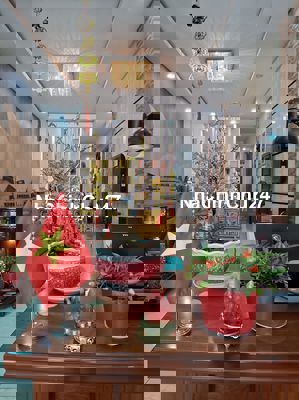 Chủ nhà mặt tiền hướng Đông nở hậu nhà số:145A  đường Trần Thị Bảy bán