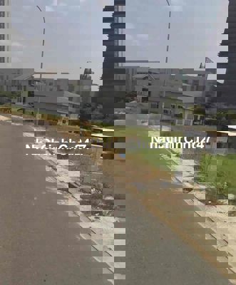 Đất 80m2 Lê Văn Lương , Tân Phong , Quận 7 gần Vivo City