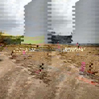 Đất thị trấn Cần Giuộc . 670tr