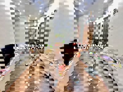 Bán căn CC  đường NGUYỄN CƠ THẠCH,NAM TỪ LIÊM,106m,3 ngủ có sổ  5,7 tỷ