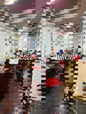 EM CHỦ - MT PHAN CHU TRINH 4x20M ĐÚC 5,5 TẤM 8PN 8WC