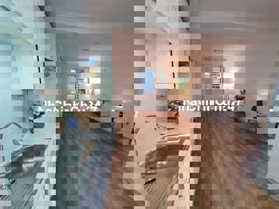 Bán căn hộ CC D5 căn góc 2PN, ban công, đã có sổ hồng, gần Metro.