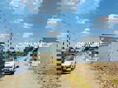 Đất thổ cư mặt tiền nhựa Nguyễn Thị Lầu, dân đông, đường thông