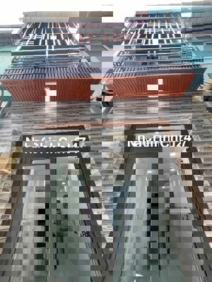 Chính chủ bán căn nhà 18m 2TẦNG 2ty350 đường ni sư huỳnh liên