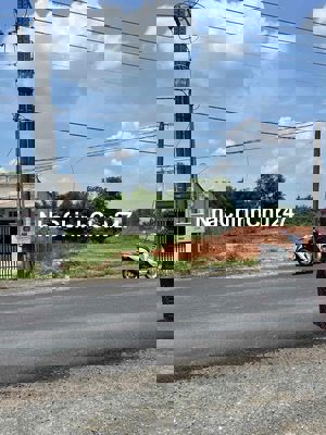 Chủ đất làm ăn thua lỗ bán gấp miếng đất cách khu công nghiệp 1km