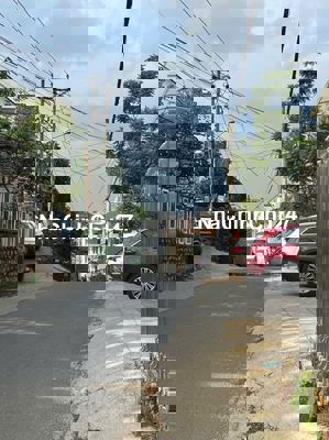 Bán đất P3 Đà Lạt 429m2 có sẵn 200m thổ cư, mặt tiền 28m giá 13,5 tỷ