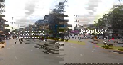 MTKD HỒNG BÀNG 4.2x13m 1 TRỆT 1 LỬNG 1 LẦU ST KHÔNG VƯỚNG CẦU