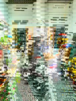 Bán nhà chính chủ đường 11 Linh Chiểu gần Vincom và đại học Ngân Hàng